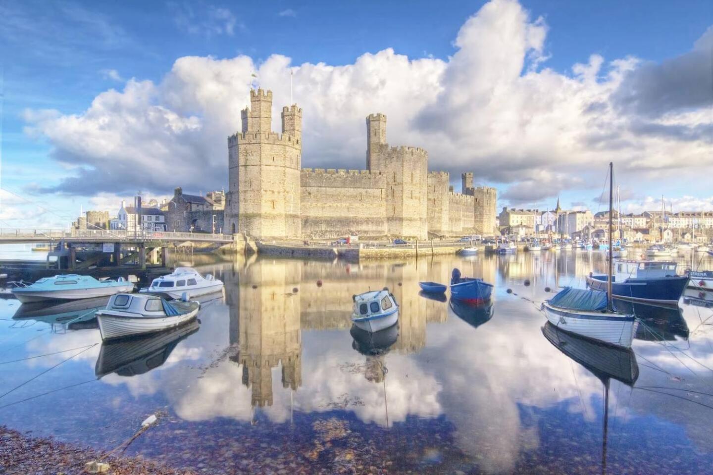 Pass The Keys Apartment 3 Old Conservative Club In Historic Town Caernarfon Bagian luar foto